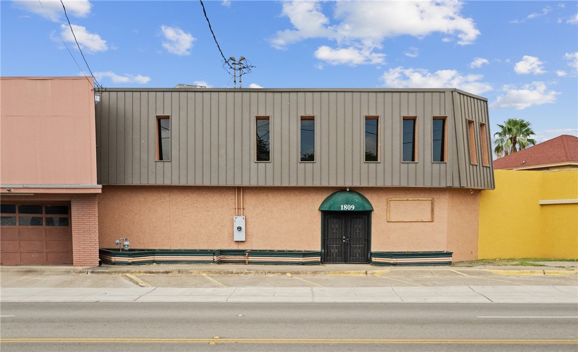 1809 Morgan Ave Property Photo
