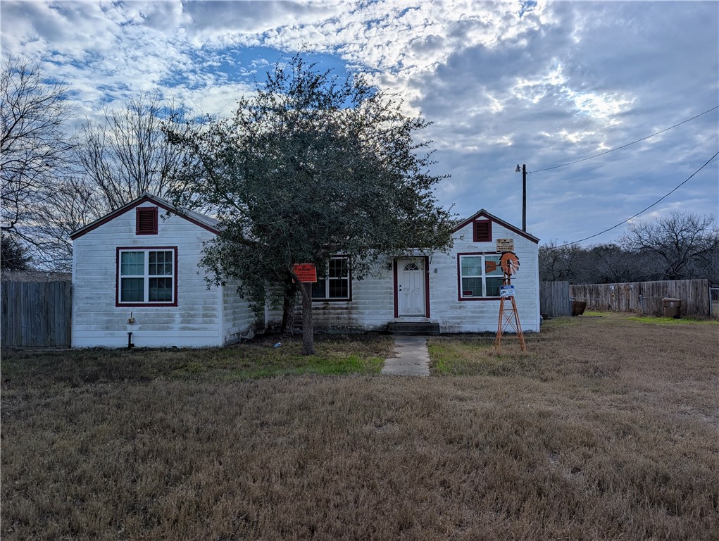 10809 Annaville Road Property Photo 2