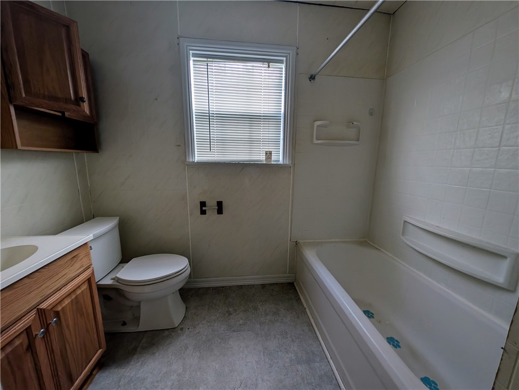 10809 Annaville Road Property Photo 6