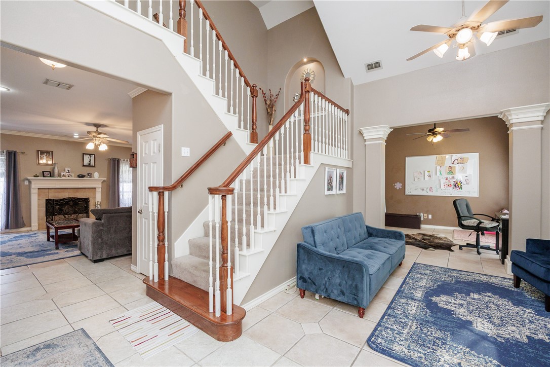 15222 Guadalupe River Dr Property Photo 11