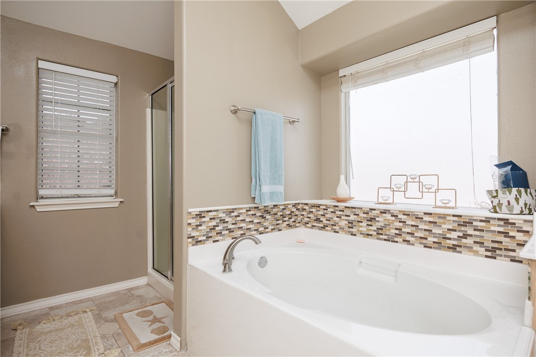 15222 Guadalupe River Dr Property Photo 14