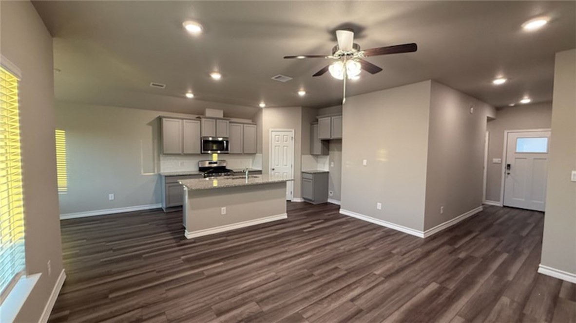 102 Montego Dr Property Photo 2