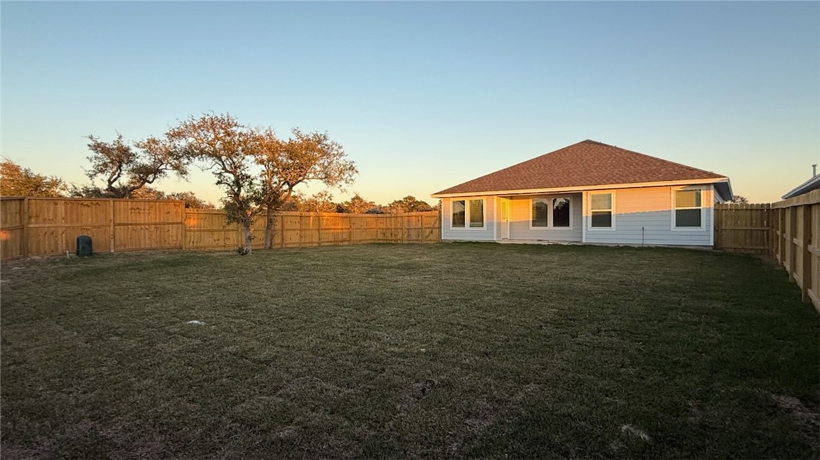 102 Montego Dr Property Photo 22