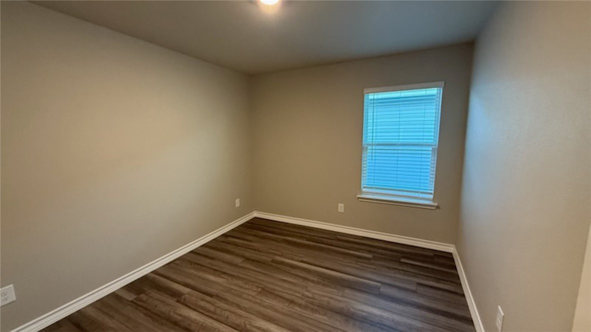 106 Montego Dr Property Photo 18