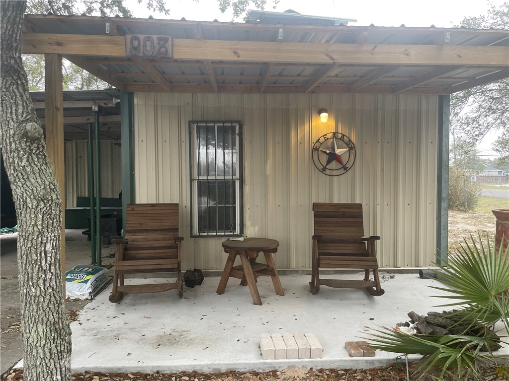 903 Ruby Allen St Property Photo 3