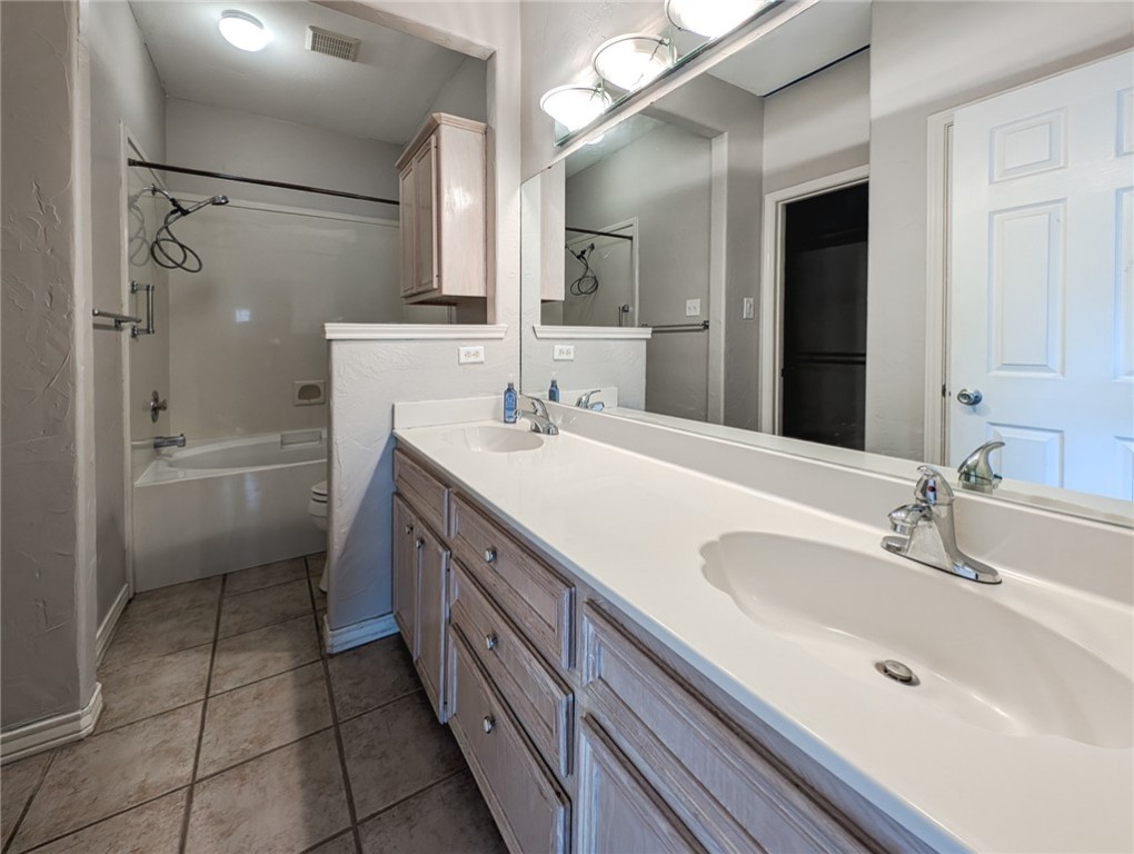 6338 Megan Circ Property Photo 10