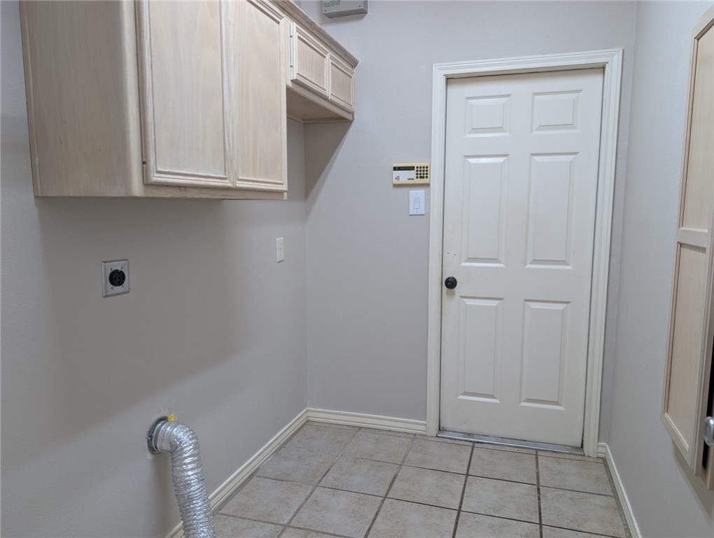6338 Megan Circ Property Photo 16