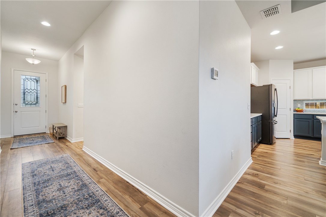 2629 Lannister Property Photo 4