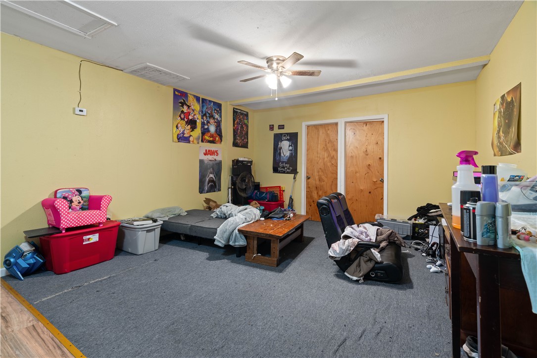 1616 Marshall St Property Photo 12