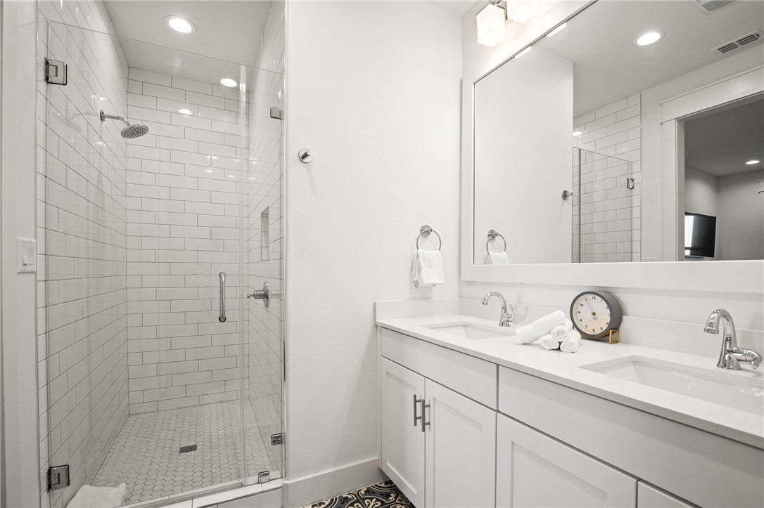 168 Spanish Dagger Property Photo 7