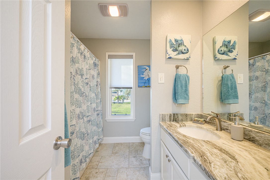 310 Lands End St Property Photo 14
