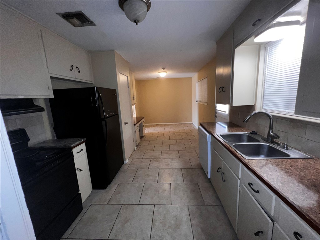 1325 Prince Dr Property Photo 19