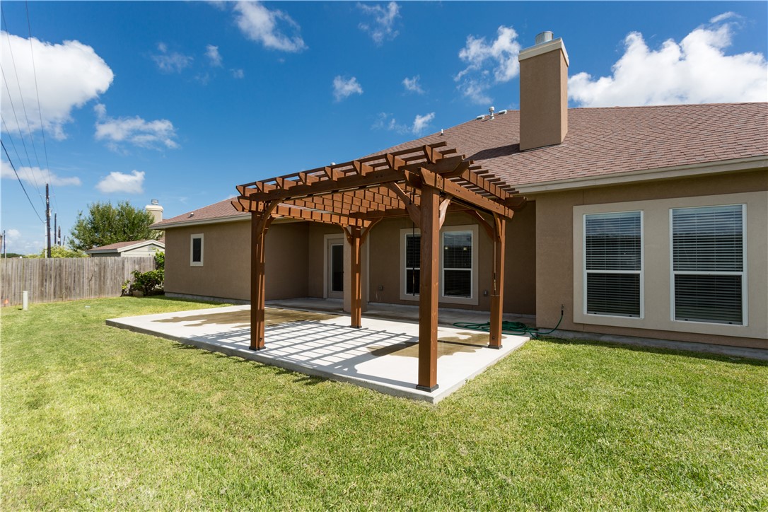 5701 Loire Blvd Property Photo 33