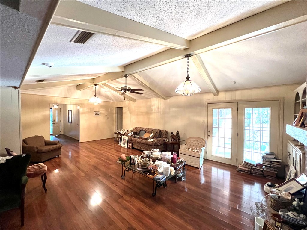 5905 Saint Andrews Dr Property Photo 4