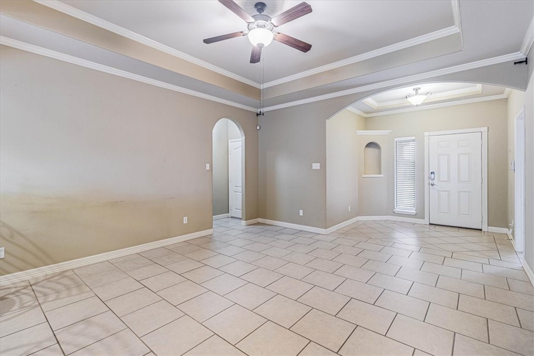 6832 Fox Tail Dr Property Photo 5