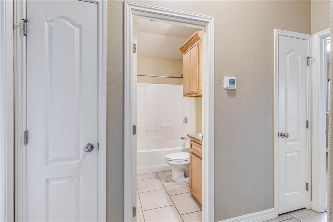 6832 Fox Tail Dr Property Photo 27
