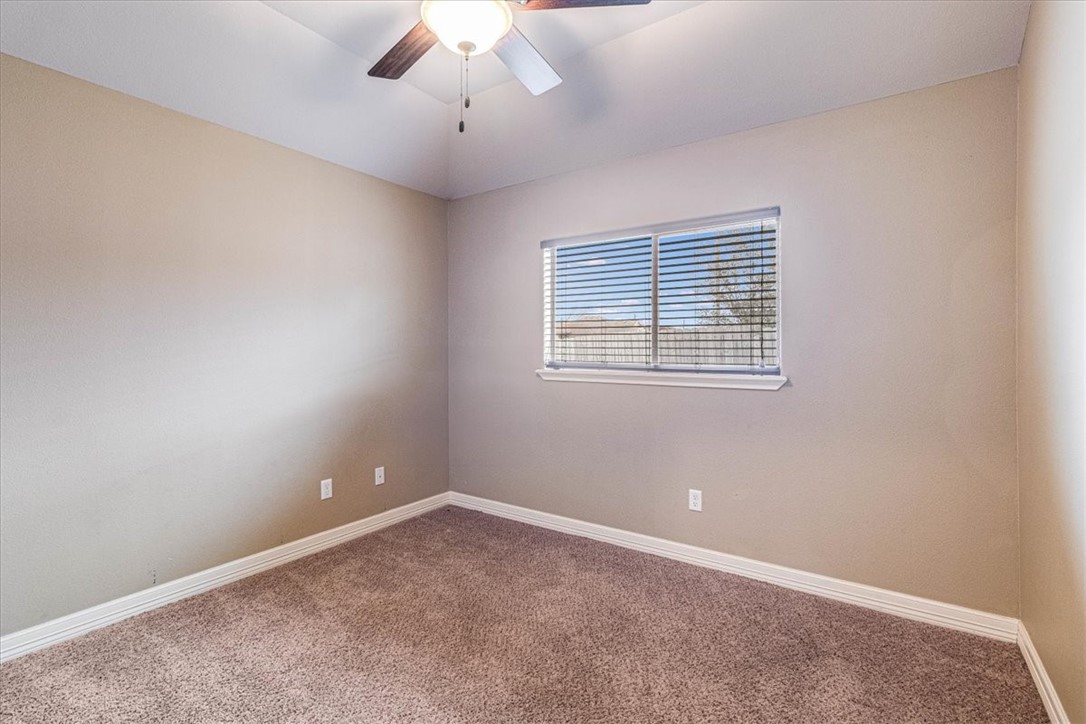 6832 Fox Tail Dr Property Photo 29