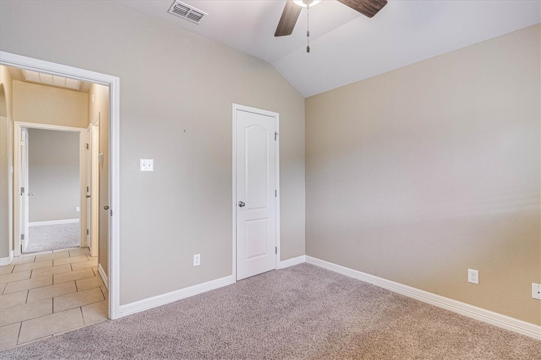 6832 Fox Tail Dr Property Photo 31