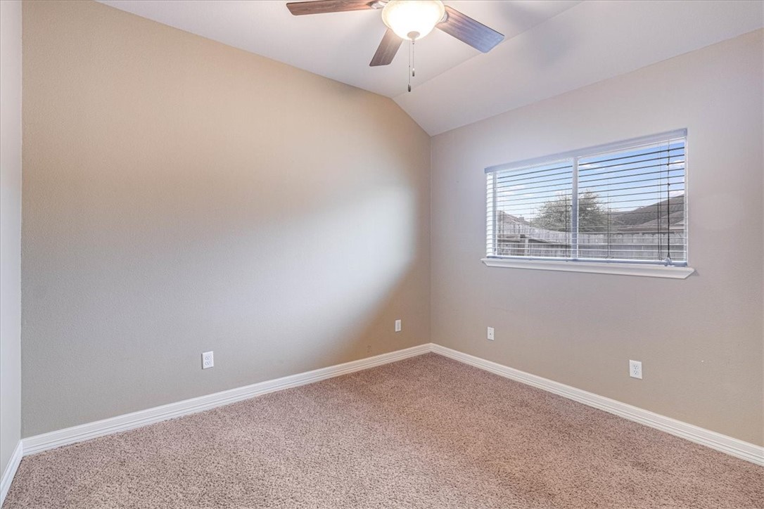 6832 Fox Tail Dr Property Photo 32