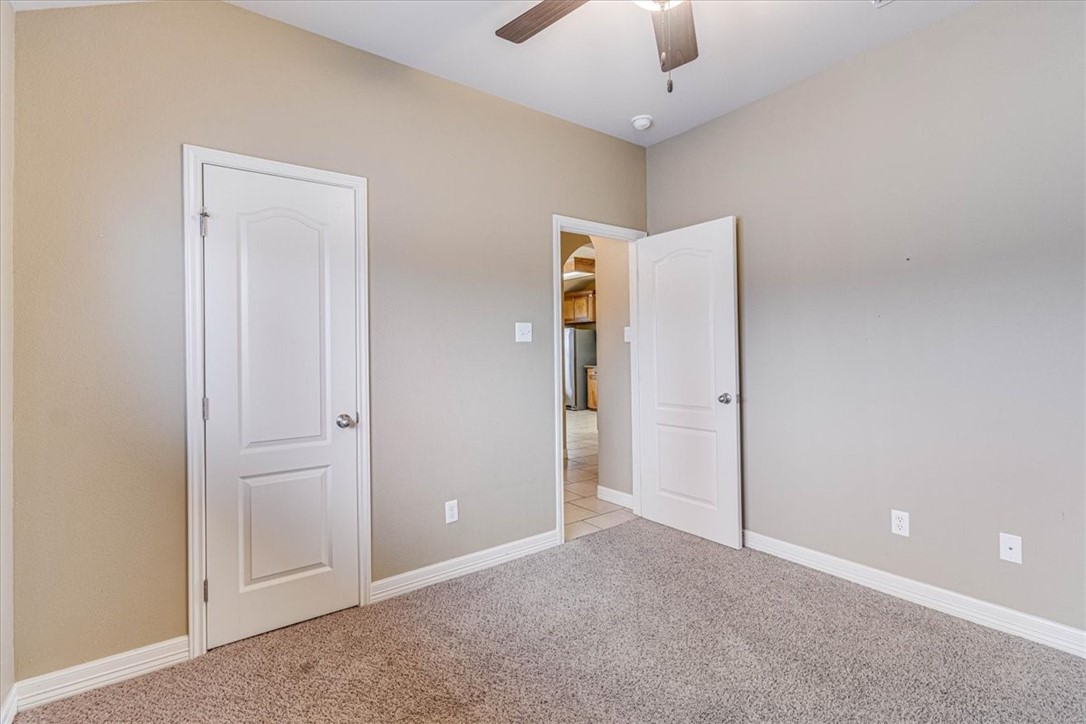 6832 Fox Tail Dr Property Photo 33