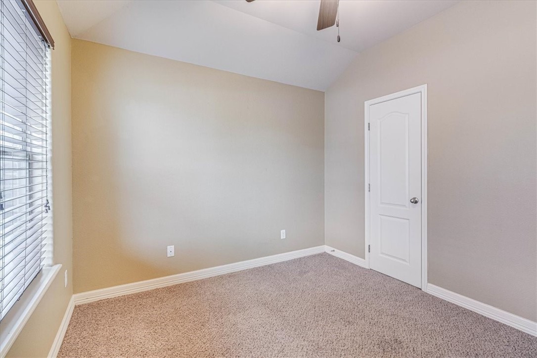 6832 Fox Tail Dr Property Photo 37