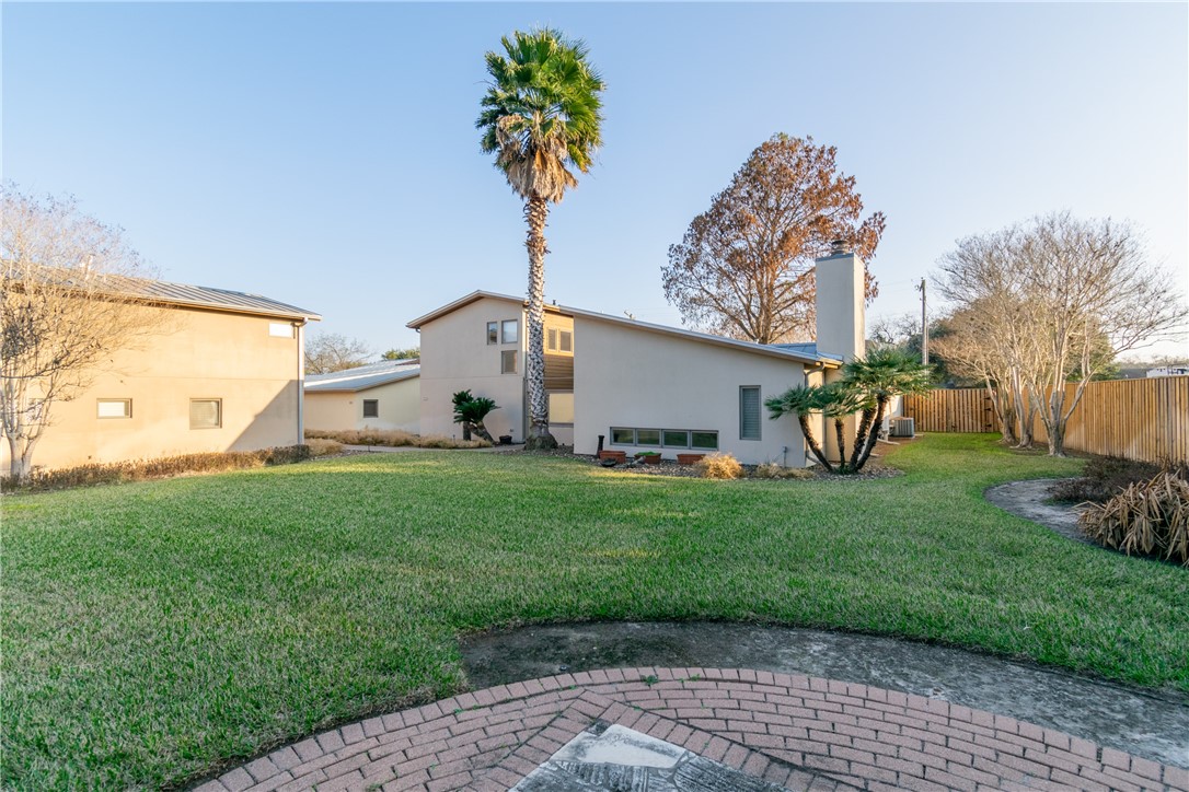 1500 Morningside Dr Property Photo 2