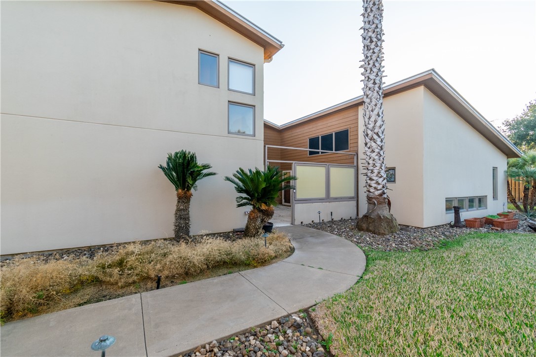 1500 Morningside Dr Property Photo 3