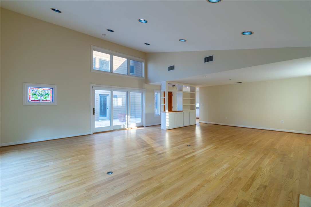 1500 Morningside Dr Property Photo 8