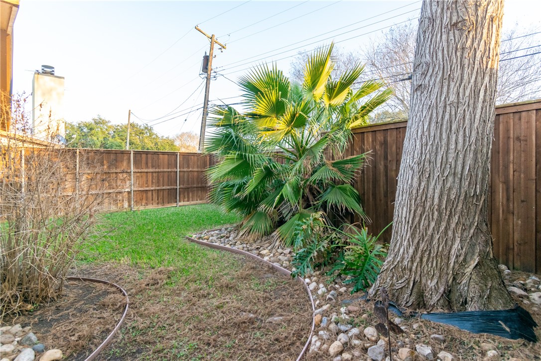 1500 Morningside Dr Property Photo 32