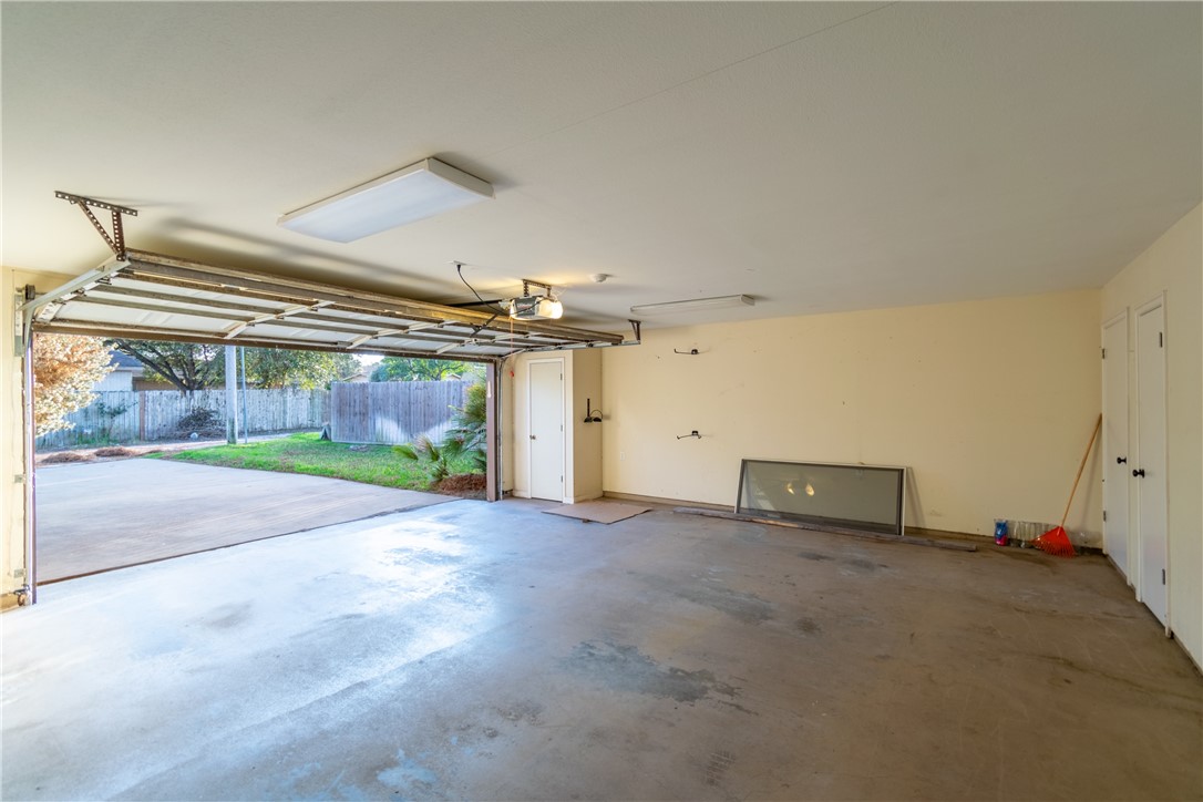 1500 Morningside Dr Property Photo 34