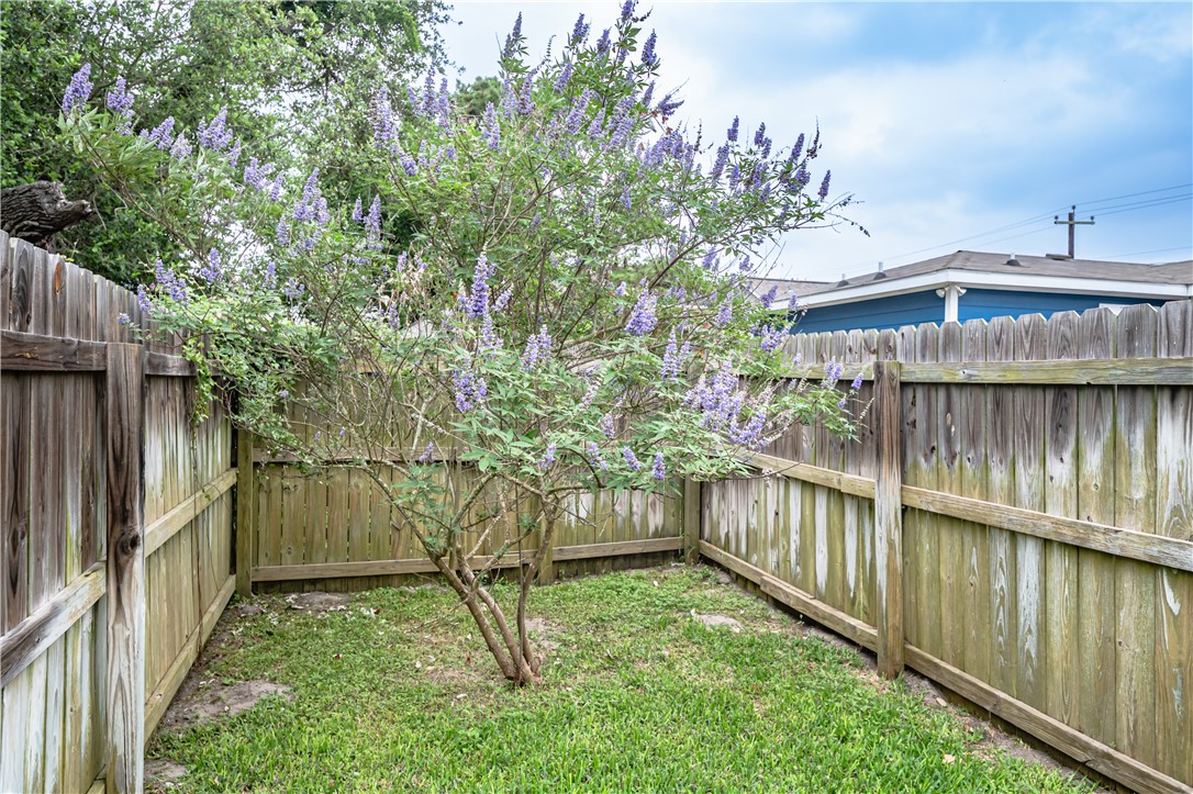 1411 E Linden St Property Photo 37