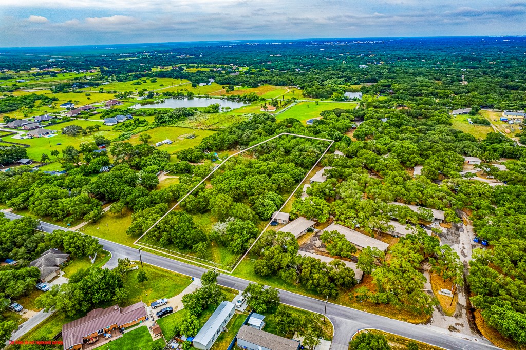 1822 12th Property Photo 3