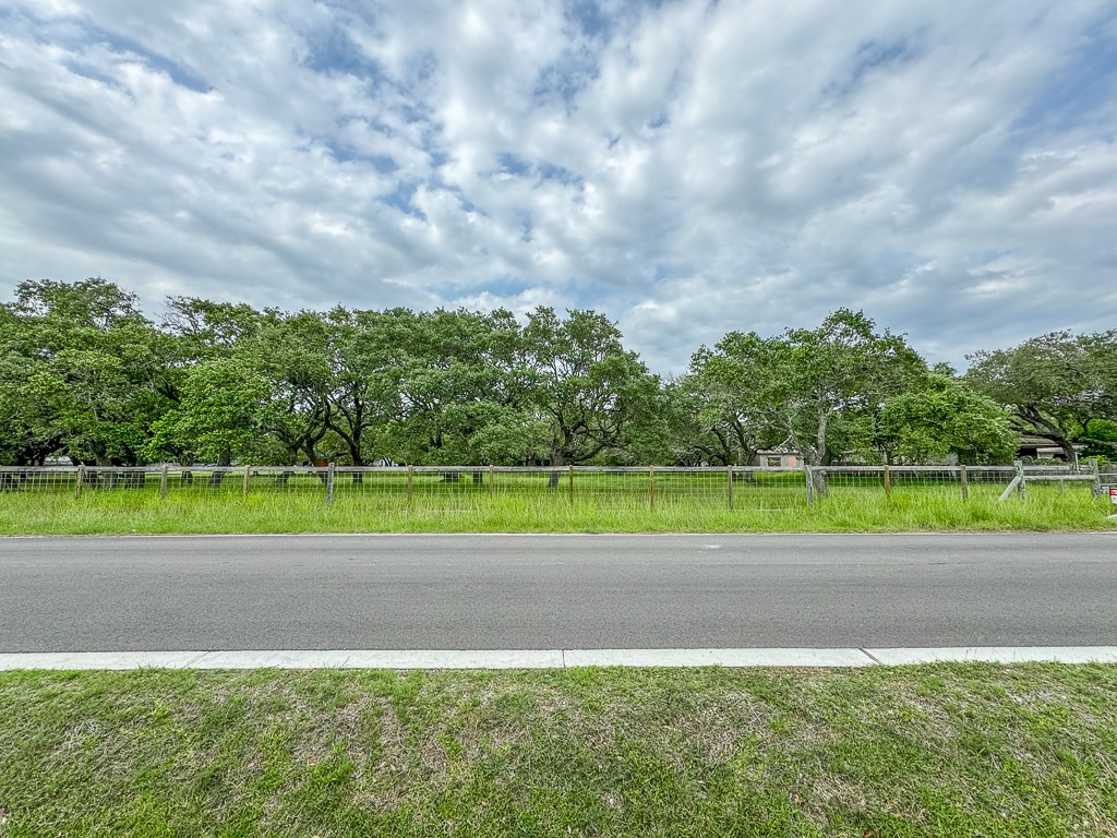 1822 12th Property Photo 12