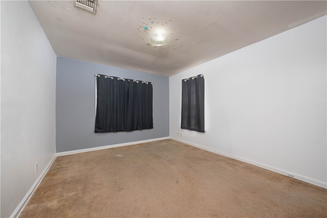 3953 Naples St Property Photo 13