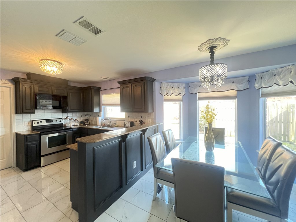 6317 Sir Jack St Property Photo 14