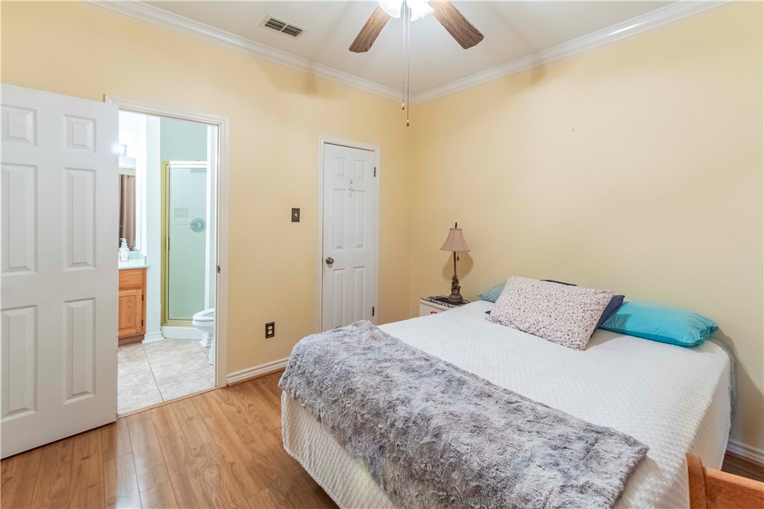 7009 Adcote Dr Property Photo 11