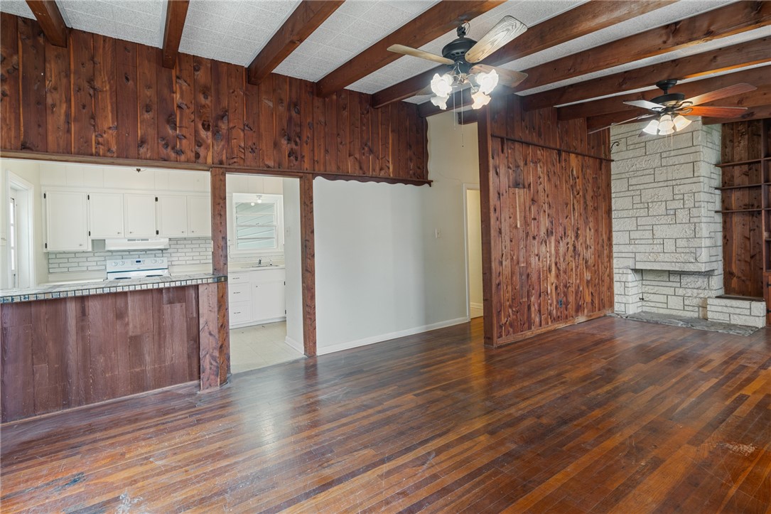 322 Del Mar Blvd Property Photo 3
