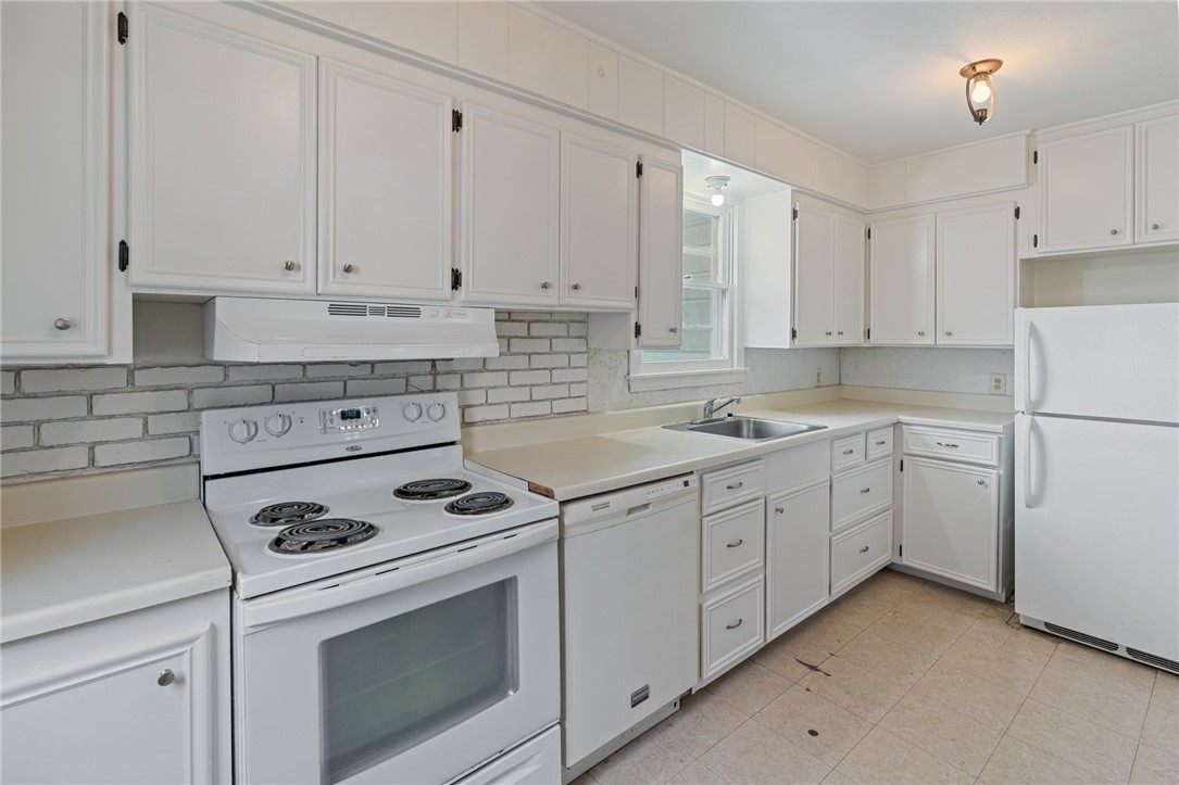 322 Del Mar Blvd Property Photo 5
