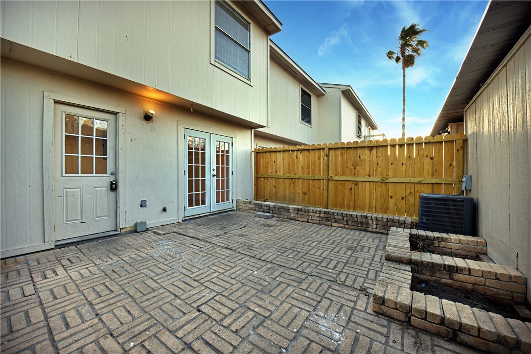 6702 Everhart H104 Property Photo 16