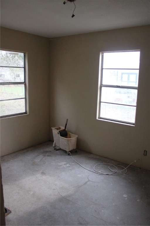 817 S State Highway 359 S Property Photo 10