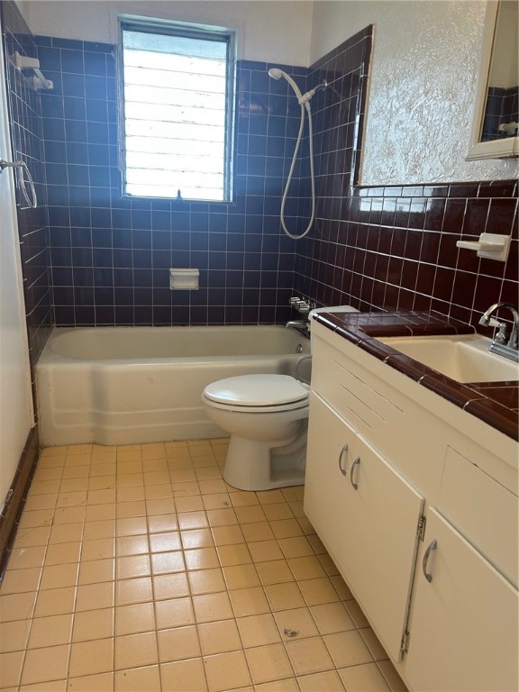 230 Carol Ave Property Photo 9