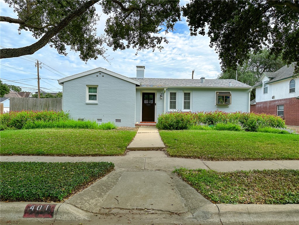 401 Southern St Property Photo 6
