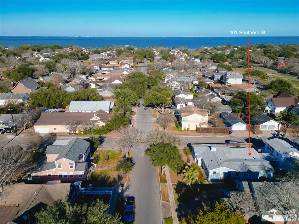 401 Southern St Property Photo 35