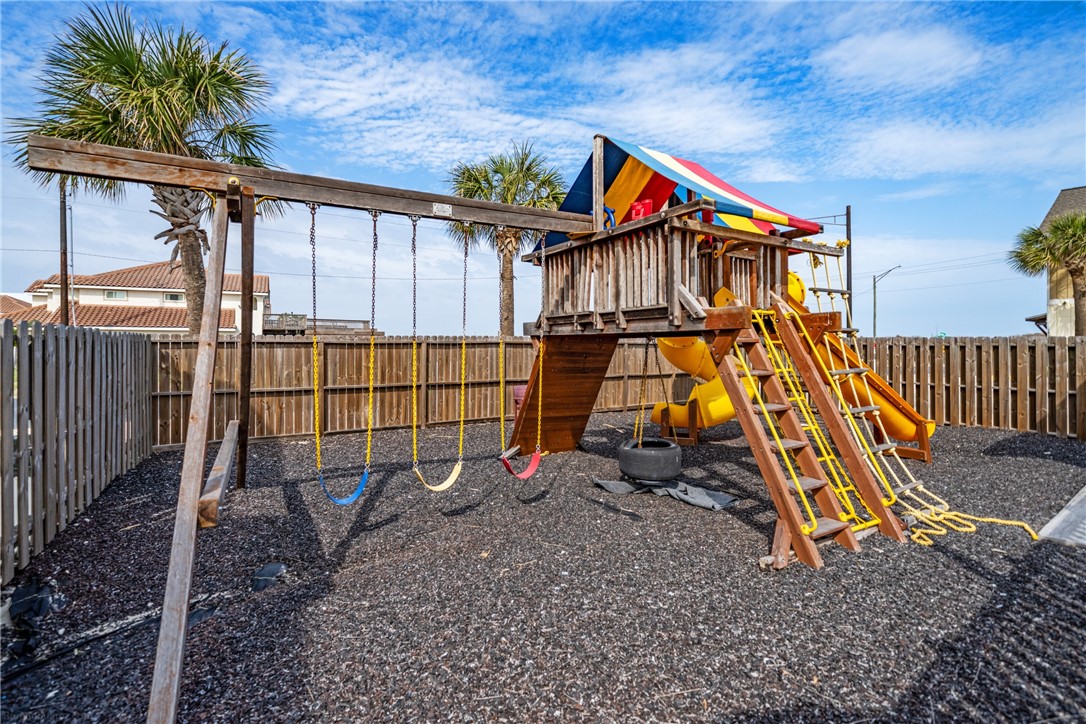 14920 Packery View Loop Property Photo 34