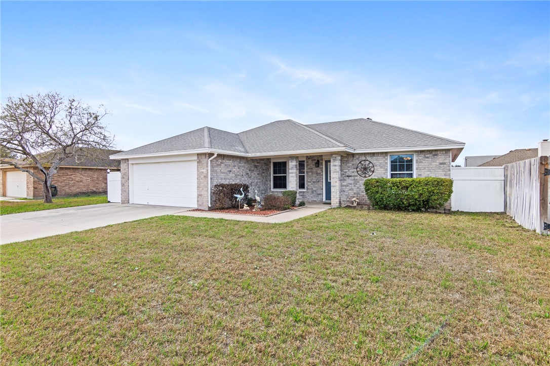2310 Kazimir Dr Property Photo 2