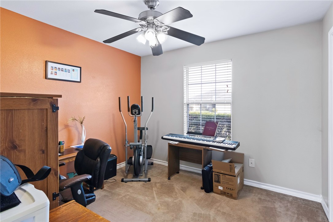 2310 Kazimir Dr Property Photo 17