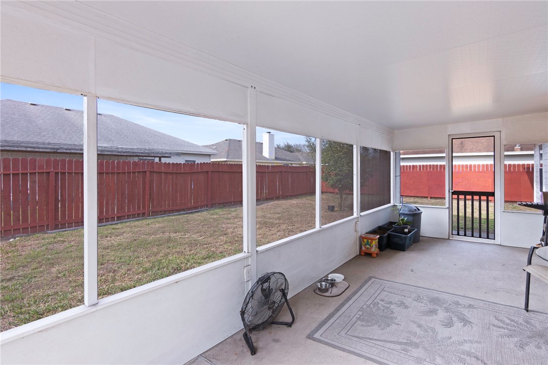 2310 Kazimir Dr Property Photo 22