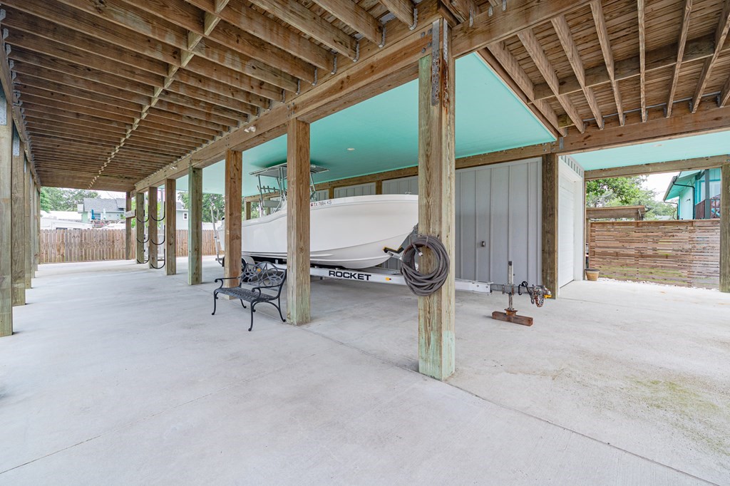 208 Fulton Ave Property Photo 15