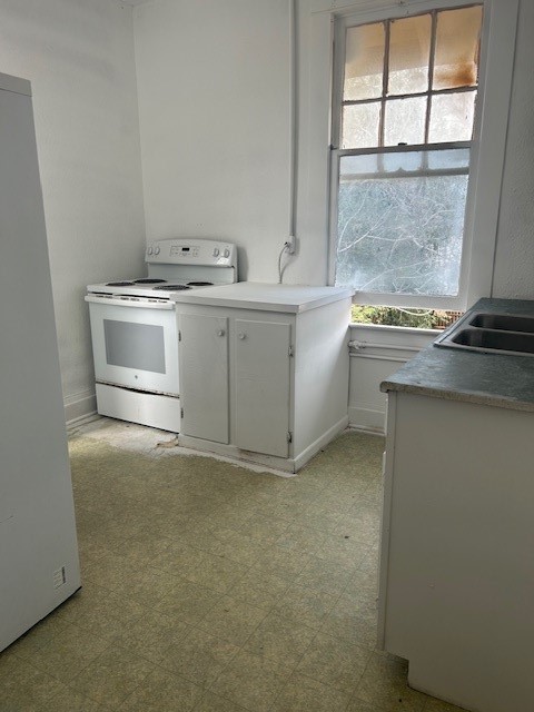 704 W Richard Ave Property Photo 6