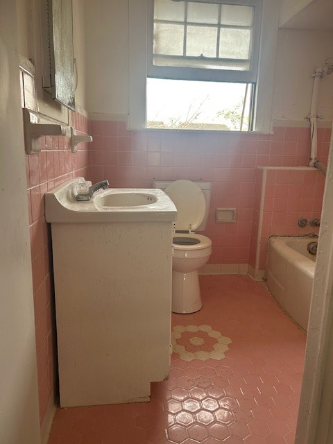 704 W Richard Ave Property Photo 10